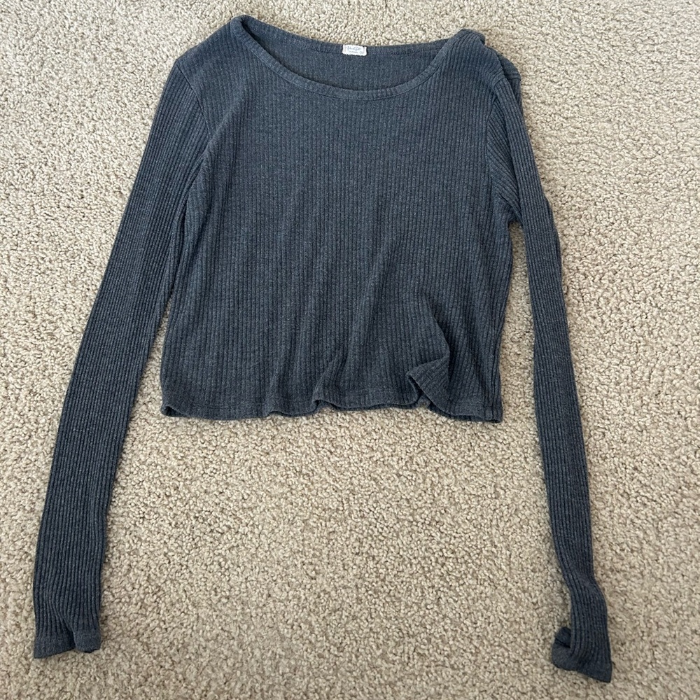 dark grey light sweater